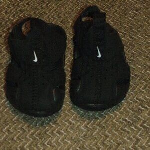 Nike Sunray Protect Black Sandals Shoes Baby Toddler size 2C